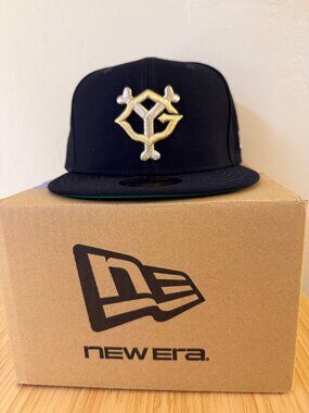 NEW ERA 59FIFTY Tokyo Yomiuri Giants Hat (NPB) Japan Baseball 7 3/8